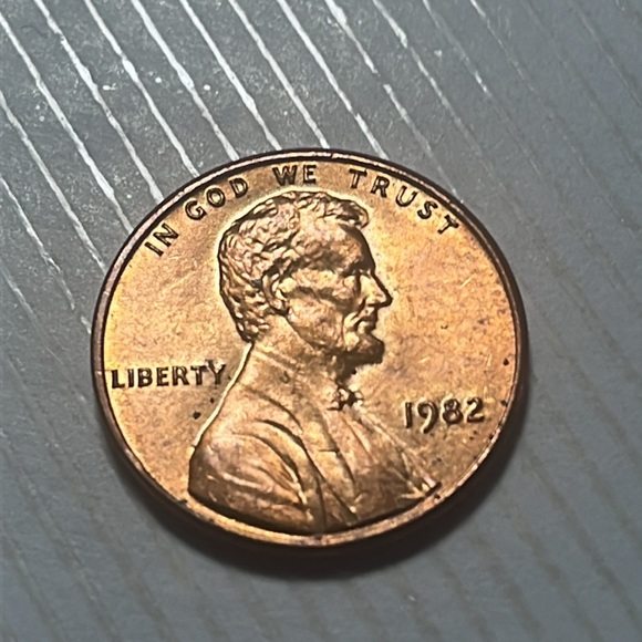 1982 penny no mint mark small date - Picture 2 of 7